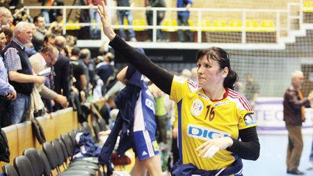 Aleargă după cel mai prețios trofeu la nivel de club cu a treia echipă:** "M-am întors să iau Liga și cu Oltchim"