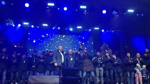 Moș Crăciun a venit mai devreme la Timișoara, cu trofeul Cupei României la rugby, prezentat la tradiționalul târg festiv de sezon