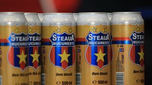 Cum face Steaua bani și fără performanță!** Vezi care sunt cele mai vândute produse cu emblema roș-albastră