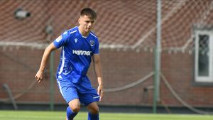 Ce jucător a pierdut Dinamo! Ion Gheorghe l-a lăsat fără replică pe Gică Hagi! A fost aproape de golul sezonului, după un șut fabulos cu Viitorul | FOTO