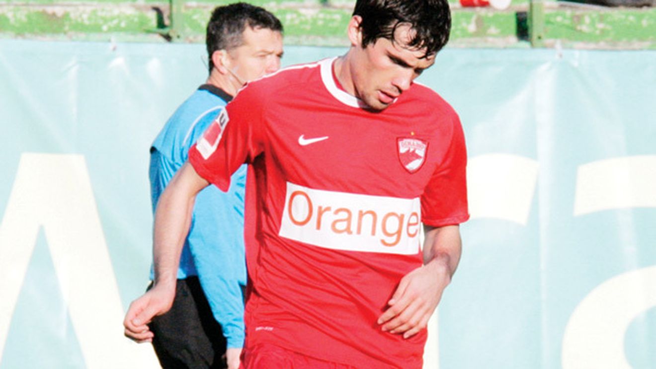 Începe misiunea Craiova!** Cum vrea Dinamo să bată în Bănie și să-i cumpere pe Găman și Bărboianu