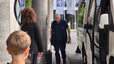 Gino Iorgulescu, apariție rară! Cum a fost surprins șeful LPF la hotelul naționalei României din Austria