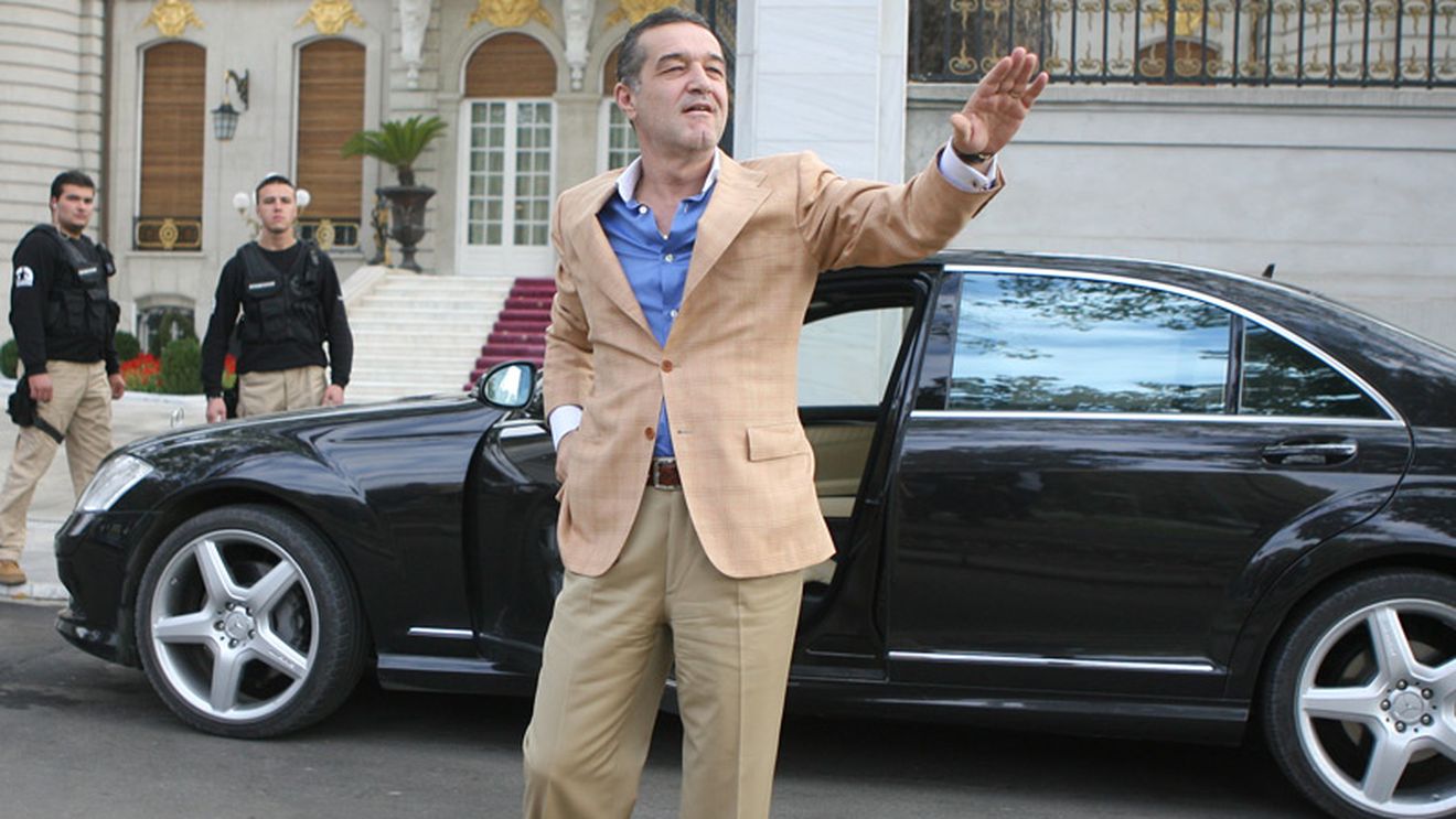 "Când mă trezesc dimineața cânt 'Becali, pleacă din Ghencea!'"