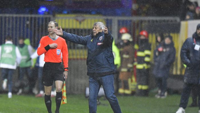 Prima mișcare importantă pe care Mircea Lucescu o va face în Antalya n-are vreo legătură cu forțele Superligii. Cine mai vine alături de selecționerul României. EXCLUSIV