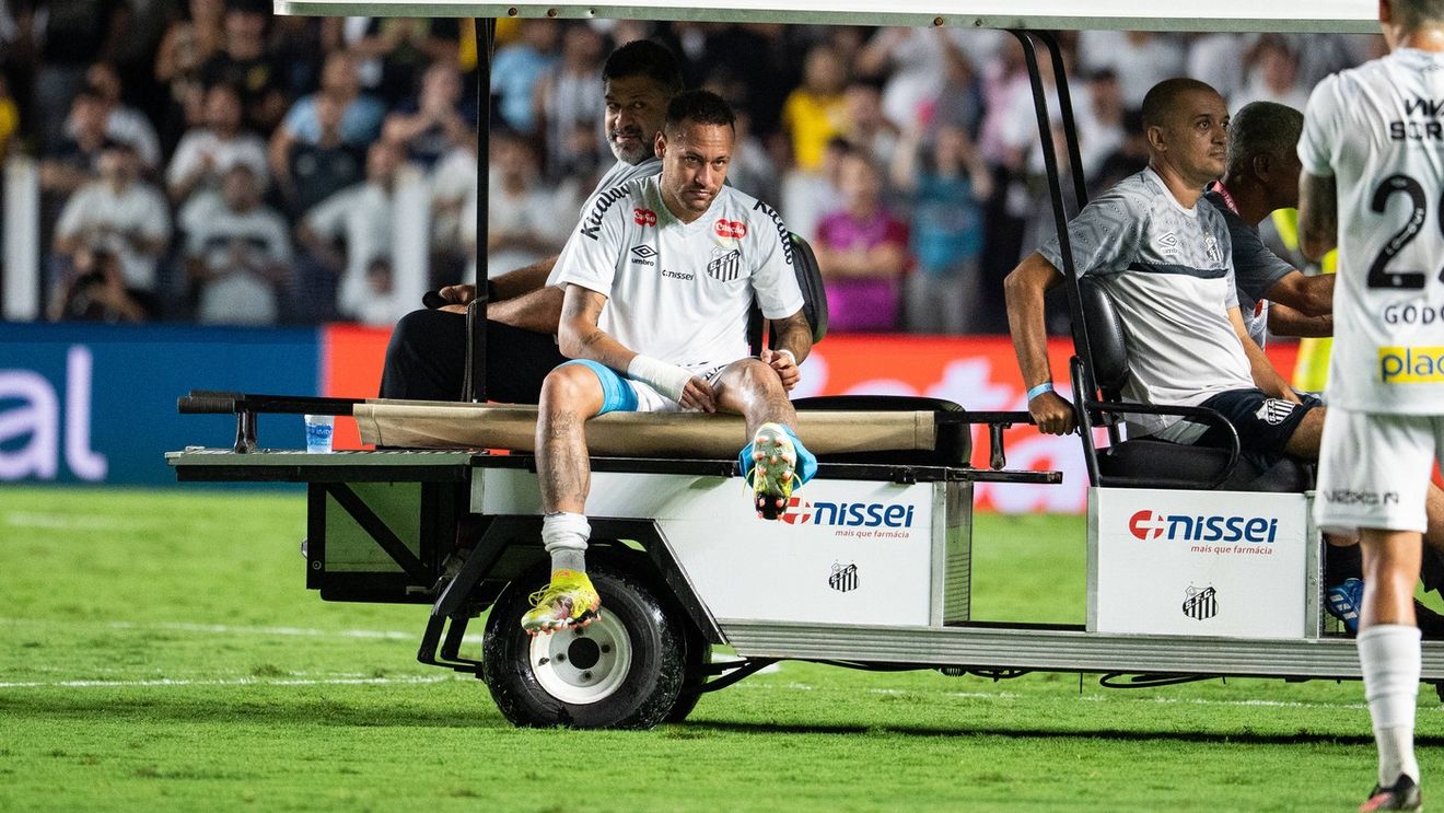 Neymar a ieșit plângând de pe teren! O nouă lovitură pentru starul naționalei Braziliei