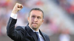 "În fața lui Gigi jucătorii nu se luau la bătaie! Era și 'maestrul' Răducan acolo?"** REACȚIA a lui MM! Răspunsul lui Narcis îl lasă în offside