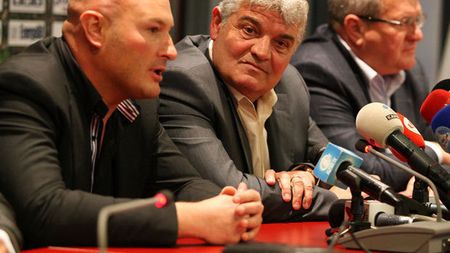 Amenințați cu revoluția: 50% dintre jucători depind de dubla cu Galata!** "Băieți, dacă nu pierdem, fac pariu că prindem primăvara!" Discursul lui Andone