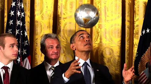 Barack Obama îi ia apărarea lui Lionel Messi: 