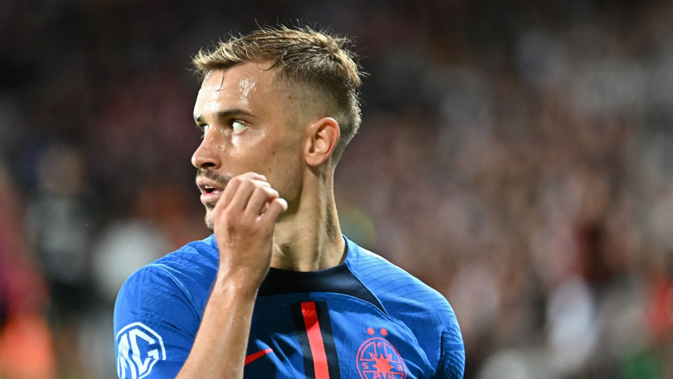 Gigi Becali a acceptat să ia 5.250.000 de euro pentru Darius Olaru. A dezvăluit salariul uriaş pe care ruşii i-l oferă, dar neimpresionant pentru patronul FCSB: "Nu cred că e idiot să meargă acolo, că îi fac eu 700.000 de euro aici"