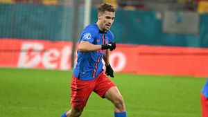 "O echipă îi plăteşte clauza de reziliere lui Darius Olaru. Azi m-a sunat". Gigi Becali îl vinde pentru 5.000.000 de euro