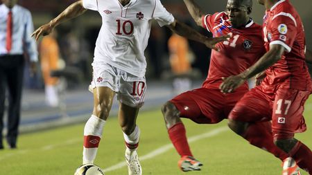 EXCLUSIV O calificare în optimile Cupei și două întăriri! Oțelul a luat un fost "coleg" de reclame al lui Messi, Torres și Drogba