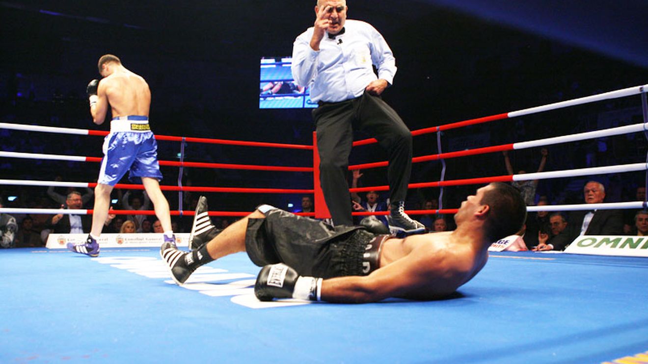 Jojo l-a spulberat pe Balbi