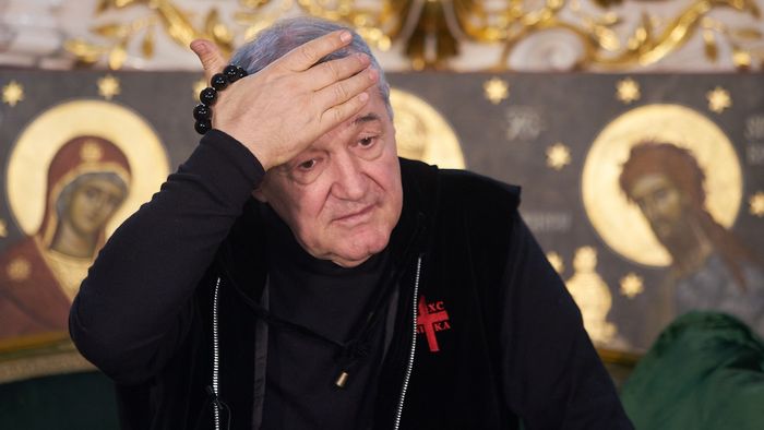 Gigi Becali i-a dat afară din echipă pe Tavi Popescu, David Miculescu și Baba Alhassan! Patronul FCSB nu a iertat nimic în meciul cu Petrolul, după doar 45 de minute