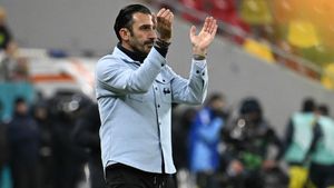Reacția antrenorului FCSB despre transferul unui nou atacant de top
