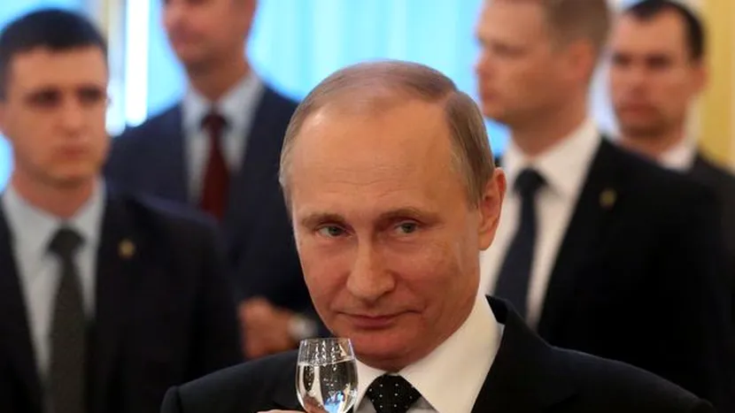 Vladimir Putin, obligat să majoreze prețul la vodcă din cauza sancțiunilor impuse după invazia din Ucraina