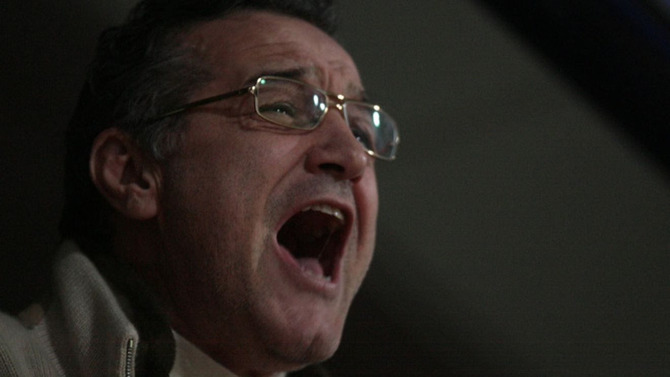 "Când ești manager la Steaua, trebuie să te aștepți la răutăți!** Cum să nu se ia lumea de MM, care e mereu cu mâna pe pumnal?!"