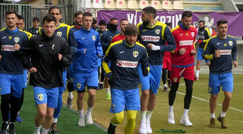 FOTO | Petrolul a reluat antrenamentele după revenirea din Turcia. Nae Constantin l-a avut la pregătiri și pe Sory Diarra și îl poate folosi în ultimele două amicale