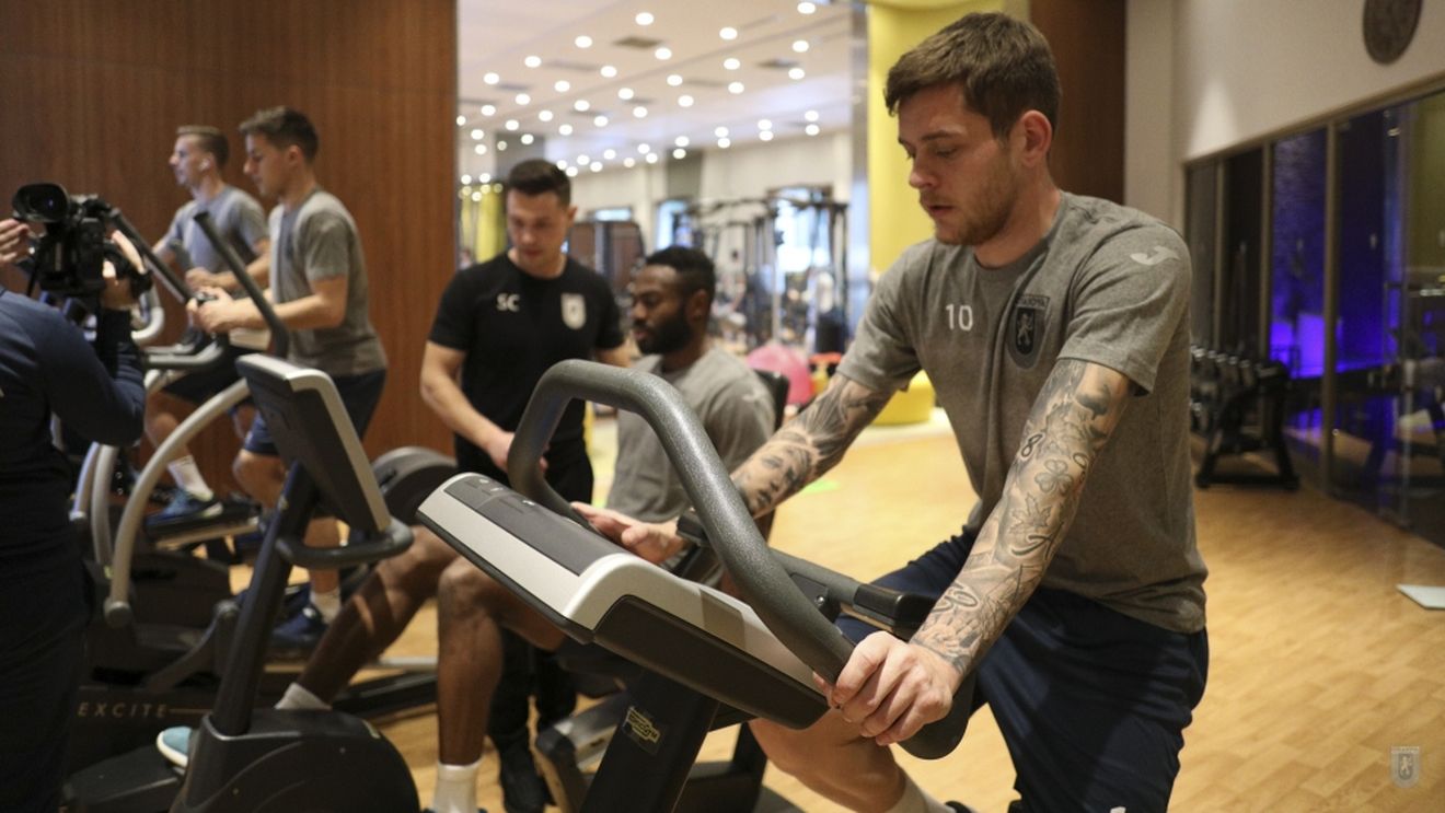 Lotul Craiovei reia antrenamentele. Deocamdată, prin video-conferinţă. Cine nu participă nu ia salariul!