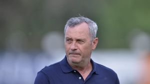 UTA, la al treilea tehnician într-un singur sezon, după numirea lui Mircea Rednic. „Puriul”, cartea salvatoare? „Trebuie să înțeleagă și ei anumite lucruri!” | EXCLUSIV