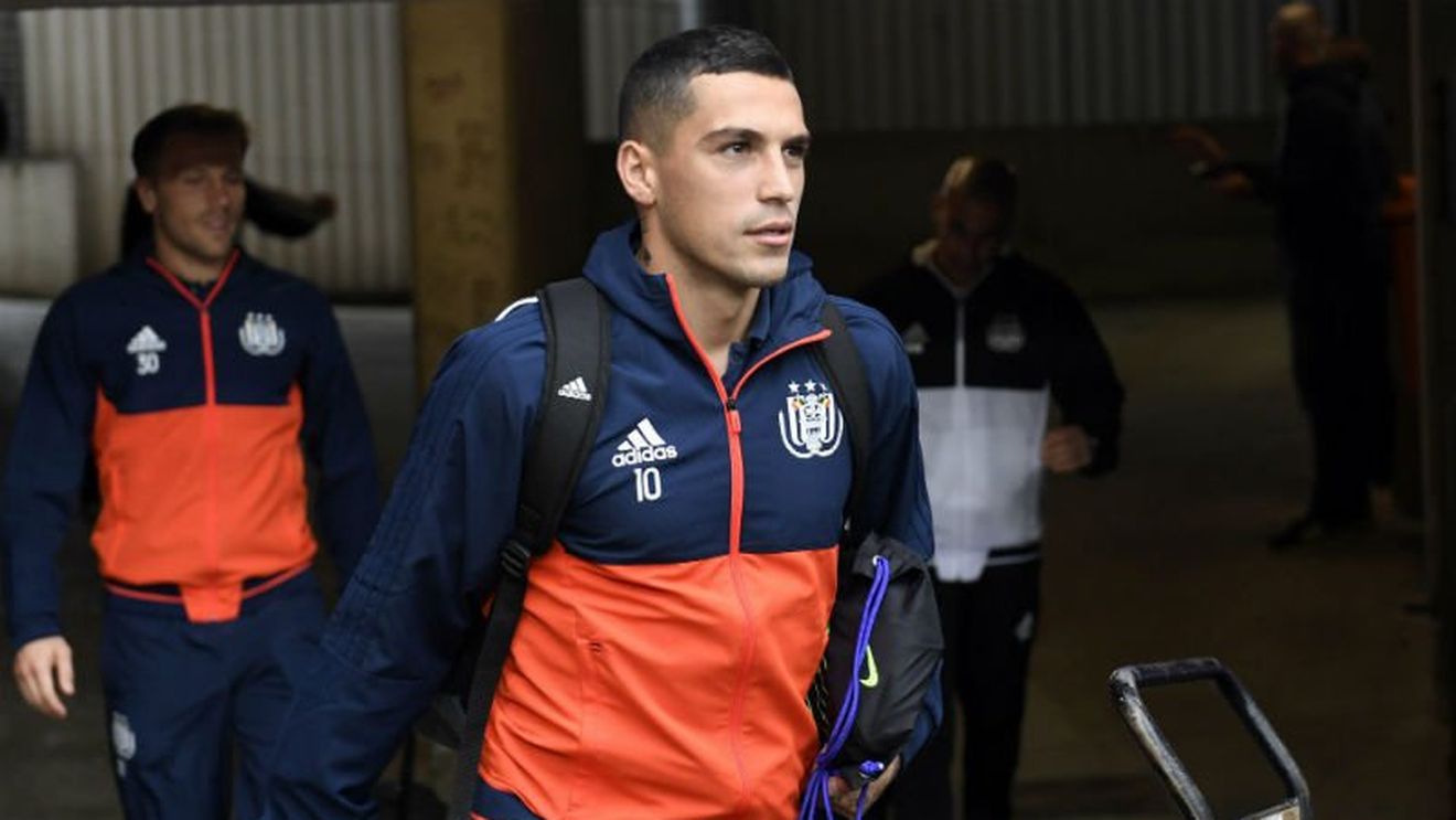 Iese soarele pe strada lui Stanciu? Turcii vor să-l transfere în această iarnă, dar Anderlecht așteaptă o sumă importantă