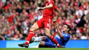 Ca între legende. Lampard sau Gerrard? Giggs: "Îl voi alege pe el. A fost un jucător complet, care putea face orice"