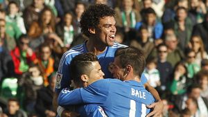 FOTO - Super execuțiile lui Ronaldo și Bale au provocat imaginea etapei în Spania! Huiduit de întreg stadionul, fotbalistul a răspuns cu un gest de milioane