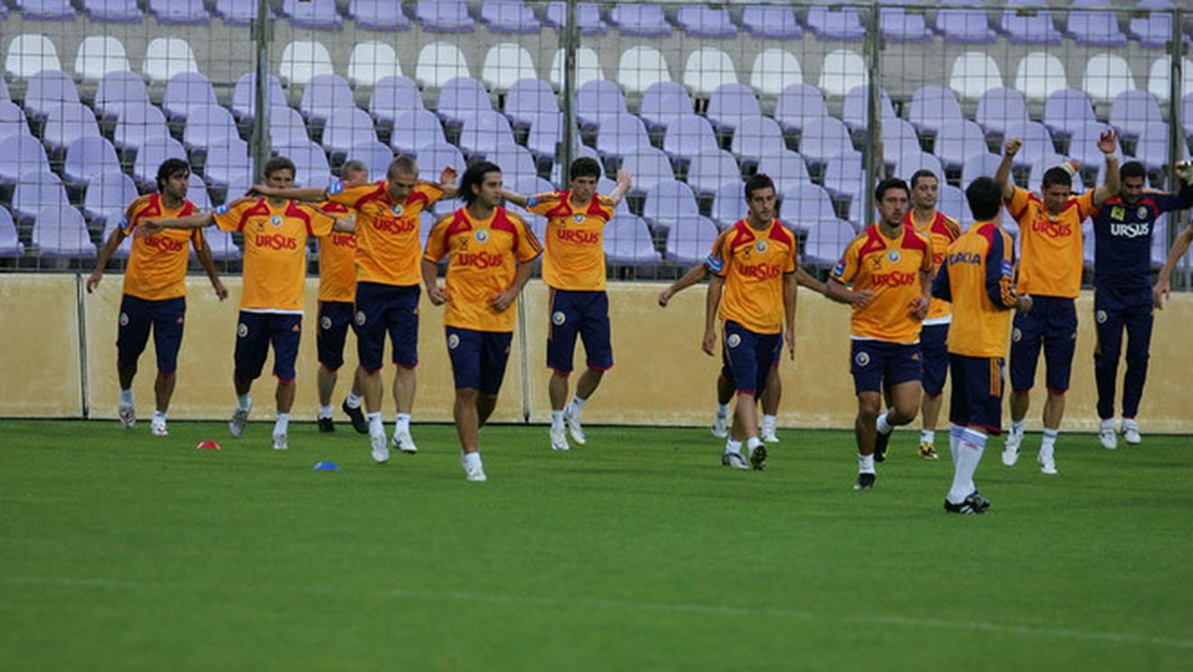 Tricolorii,** la Pro Rapid!