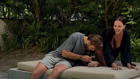 Dinamo vrea să-l transfere pe fostul fotbalist de la FCSB, dar a declanşat un adevărat scandal. Între timp, fotbalistul a fugit într-un paradis