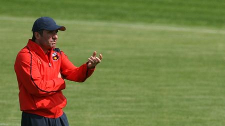 Cum a ajuns Hagi** de la Sportul la Steaua