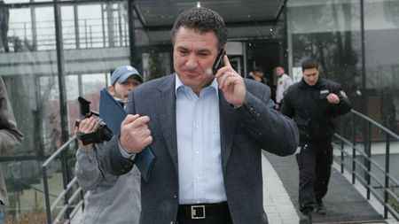 E CRIZĂ‚! Victor Becali: "Nu mai am ce vinde!"