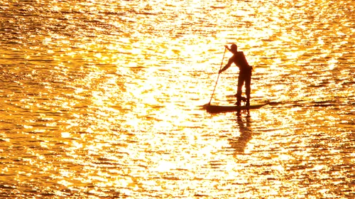 TIMP LIBER | Stand Up Paddle, pe scurt SUP: sportul care se învață în 10 minute