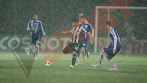 FOTO "U" Cluj - Sibir Novosibirsk 1-1, meci întrerupt în minutul 30!** Cristea, gol la debut