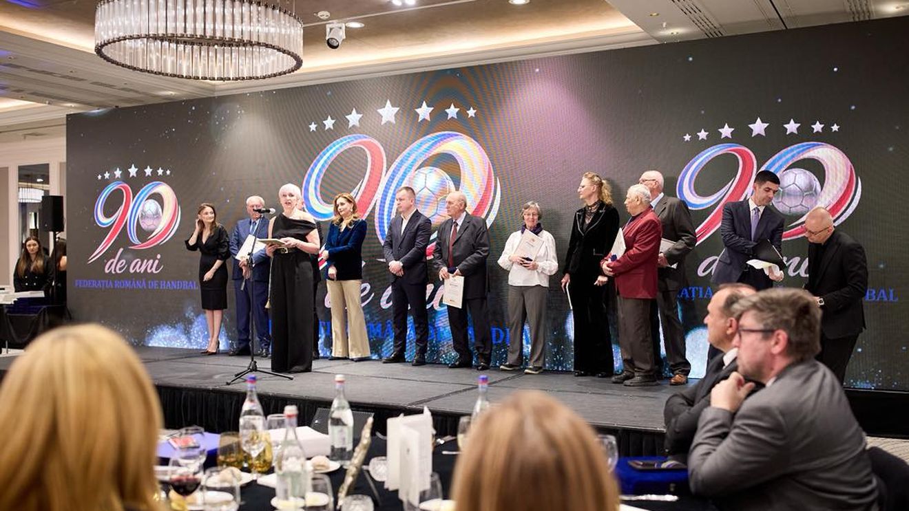 Ultima medalie din handbalul masculin nu a fost premiată la Gala FRH 90 de ani de istorie! „Nu cred în rea-intenție, dar e o gafă pe care trebuie s-o reparăm”