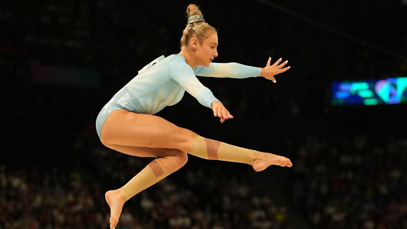 Sabrina Voinea s-a luat la bătaie azi cu o halterofilă! „A făcut-o grasă! S-au păruit ca în filme, palme, tot ce trebuie”