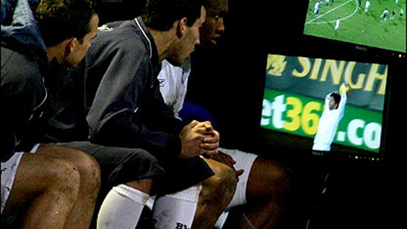 Exportăm fotbal! Liga I s-ar putea vedea din 2009 în Europa