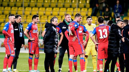 "Avem o problemă și trebuie să o rezolvăm cât mai repede!" Discuție "dură" a lui Reghe cu jucătorii Stelei, înainte de Dinamo