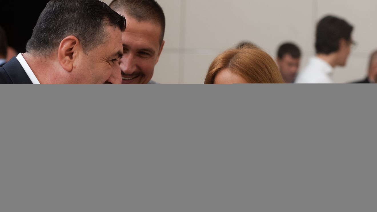 Laura Badea și Marius Florea, candidați la șefia FR de Scrimă. Alegerile au loc miercuri, de la ora 11:00