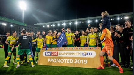 Revine în Premier League după 3 ani: ce echipă a promovat în prima ligă engleză. Un fost jucător al CFR-ului face parte din lot 