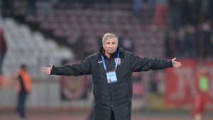 Probleme pentru CFR înainte de derby-ul cu FCSB. Dan Petrescu nu s-a putut ascunde: "Am făcut antrenament în sală. Trei jucători nu s-au prezentat"