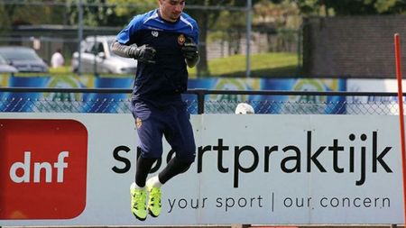 Încă un jucător român a ajuns în campionatul Belgiei. Este reprezentat de firma de impresariat care-l are sub contract și pe Marouane Fellaini: "Am lucrat pe șantier împreună cu tatăl meu, nu mi-e rușine s-o spun!"