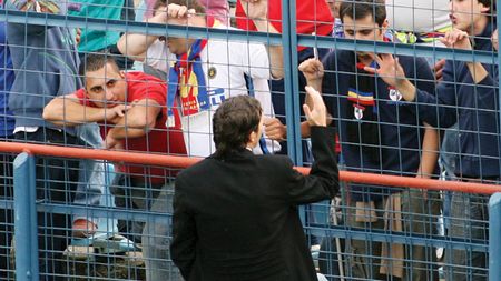 Avertisment pentru steliști!** "Nu mergeți la Napoli!"