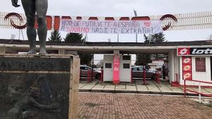 Pablo Cortacero, o nouă țeapă! Spaniolul n-a ajuns la Tribunalul București! Ultrașii l-au distrus: „Fiu de c...vă pleacă în Spania! La Dinamo nu-ți duce nimeni dorul” | FOTO