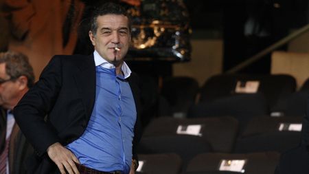 "Promit că nu mai vorbesc de națională** cât e Răzvan acolo!"