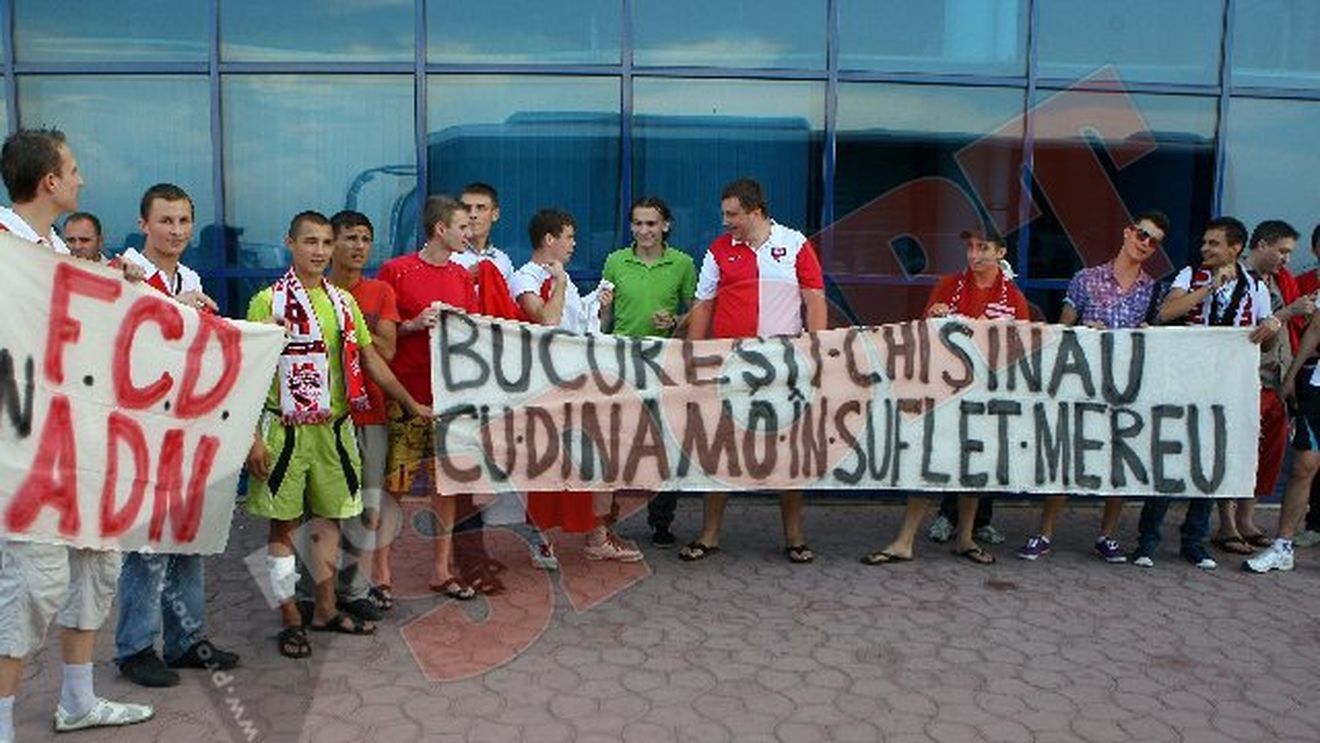 FOTO "Câinii" au ajuns în Moldova!** "București-Chișinău, cu Dinamo în suflet mereu"