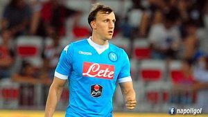 Victorie mare pentru Napoli în Serie A, 2-1 contra campioanei Juventus. Chiricheș a fost din nou rezervă