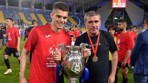 Ce a apărut pe contul de Instagram al Europa League despre Gică Hagi şi Ianis Hagi