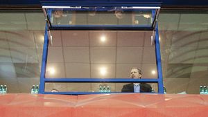 În lipsa lui Gigi,** Teia Sponte e șef!