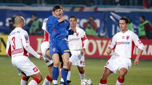 Un 3-0 de generic. Povestea victoriei prin care Dinamo a eliminat Steaua din Cupă. Stoican a înscris unul dintre golurile acelui derby disputat pe Arena din Cotroceni