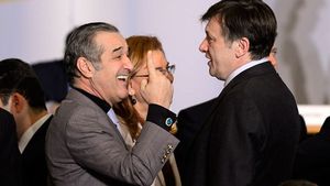 Becali este în al nouălea cer, după ce i-a văzut jocul lui Gabi Iancu:** "I-am pus clauză de reziliere de 25 de milioane de euro! Ă‚sta o să ajungă mare, mare"