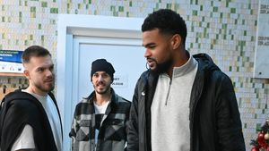 Edjouma e ca și plecat de la FCSB, iar Pintilii dezvăluie care e motivul pentru care fotbalistul nu mai dă randament: „Asta l-a tras în jos!”